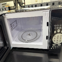 Magic Chef Microwave Oven image 0